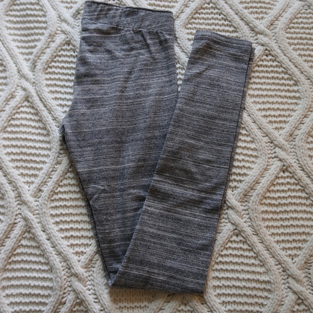 Garage space gray legging